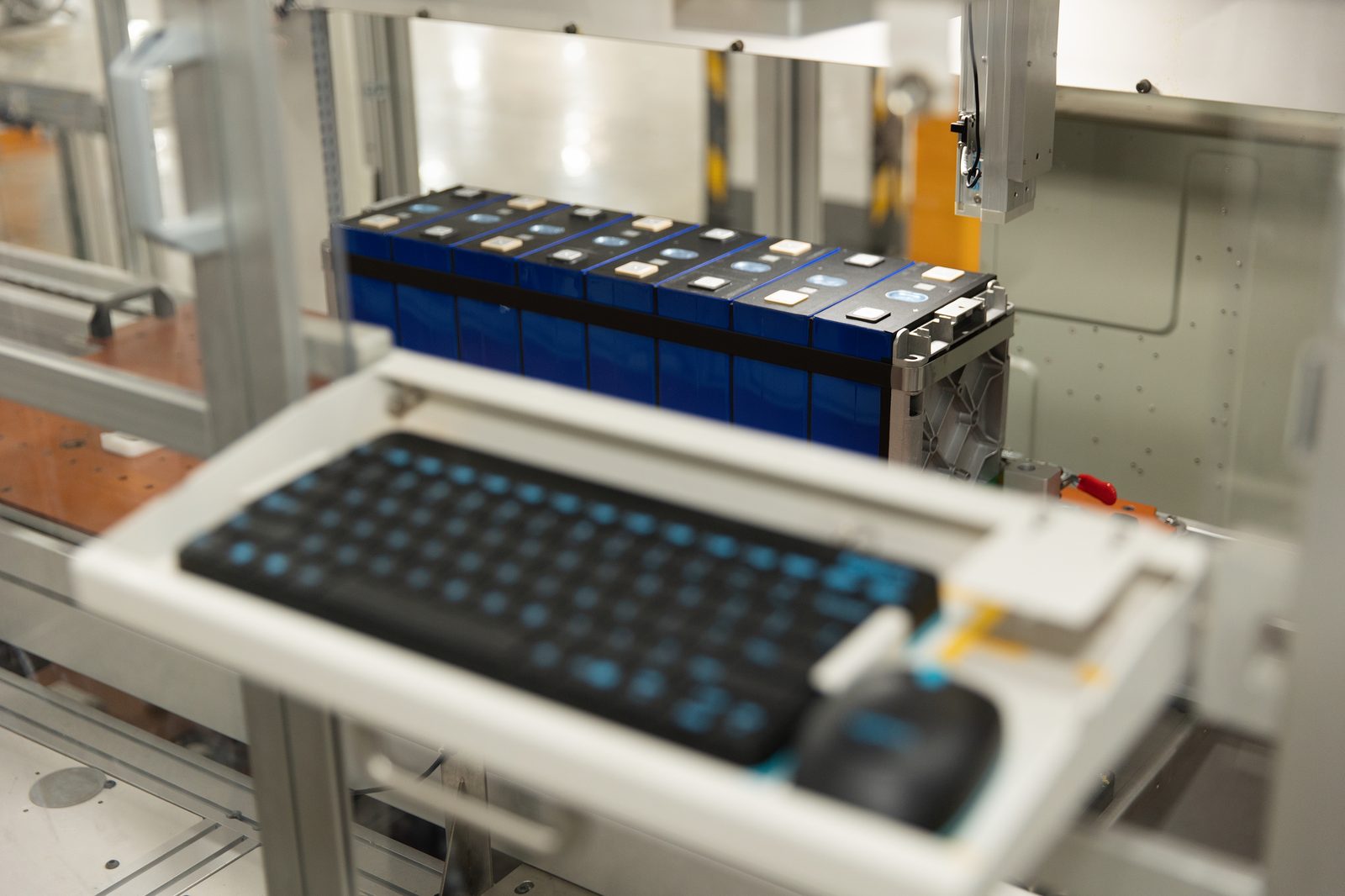 Linea di assemblaggio moduli batteria